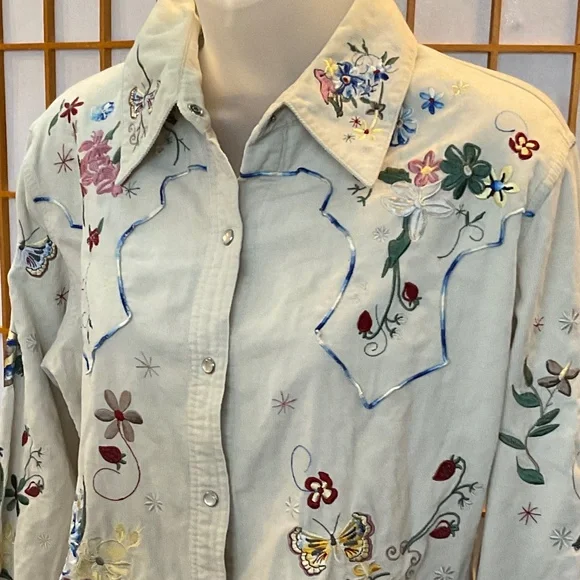 Whimsical Westen-Wear, snap button tan corduroy blouse - Picture 3 of 16